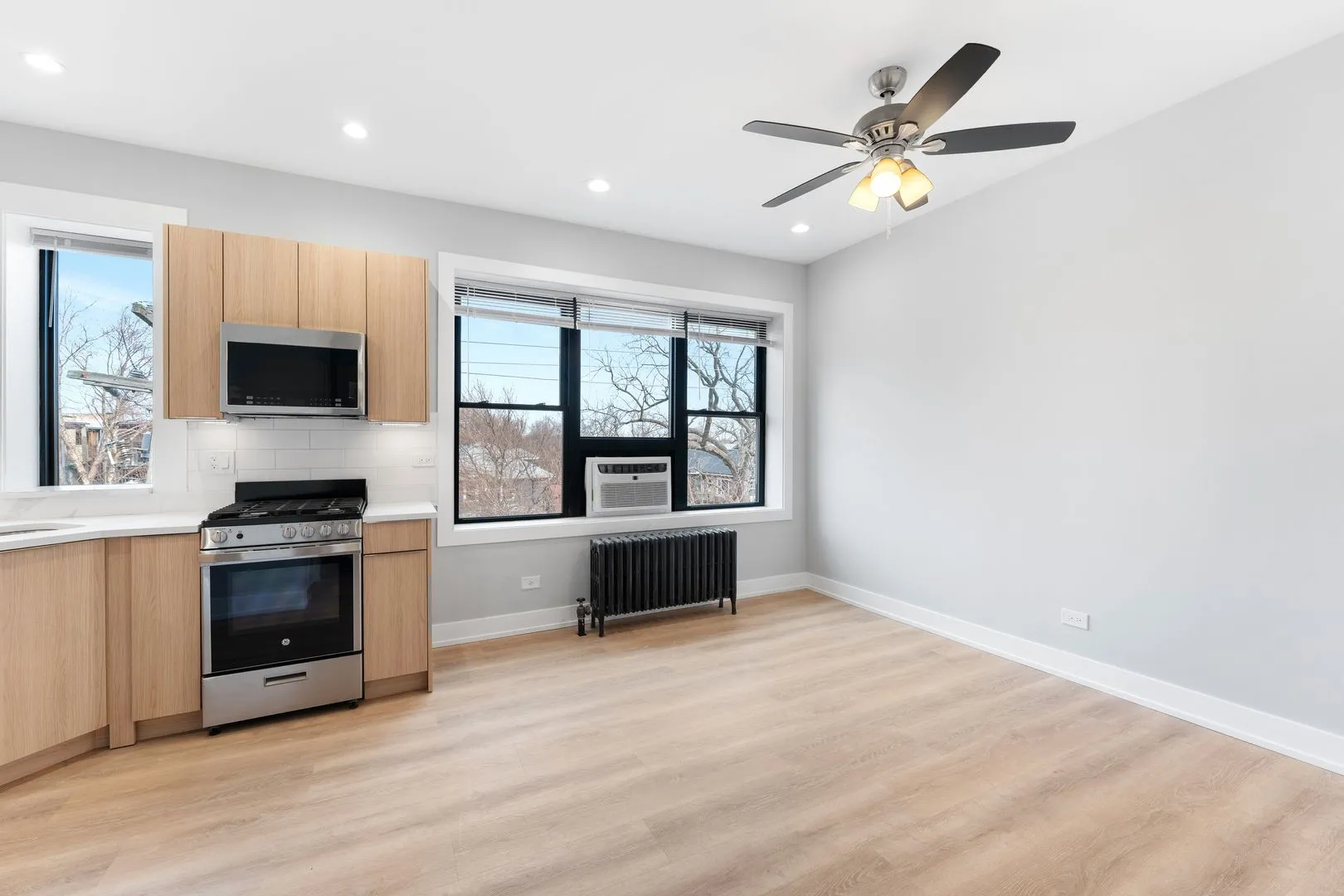 1546 W Jonquil Terrace, ,  60626, USA 60626-unit#207-Chicago-IL