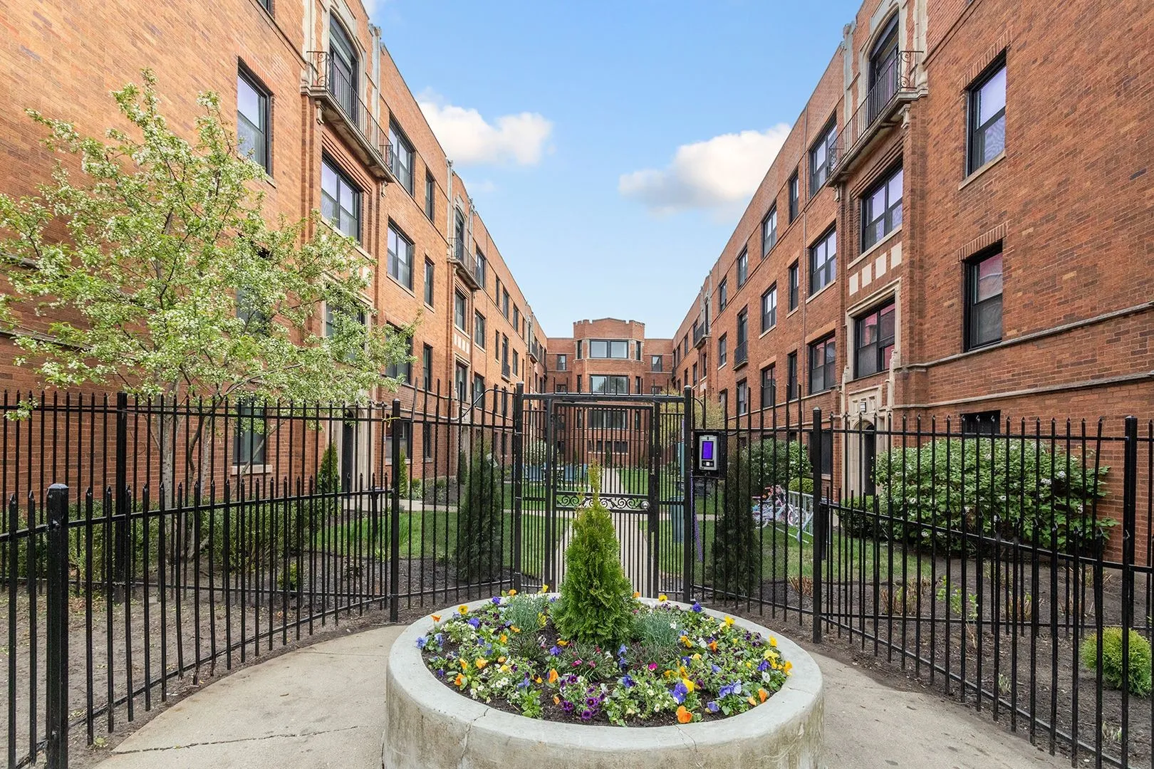 1558 W Juneway Terrace, , 60626, USA 60626-unit#1N-Chicago-IL