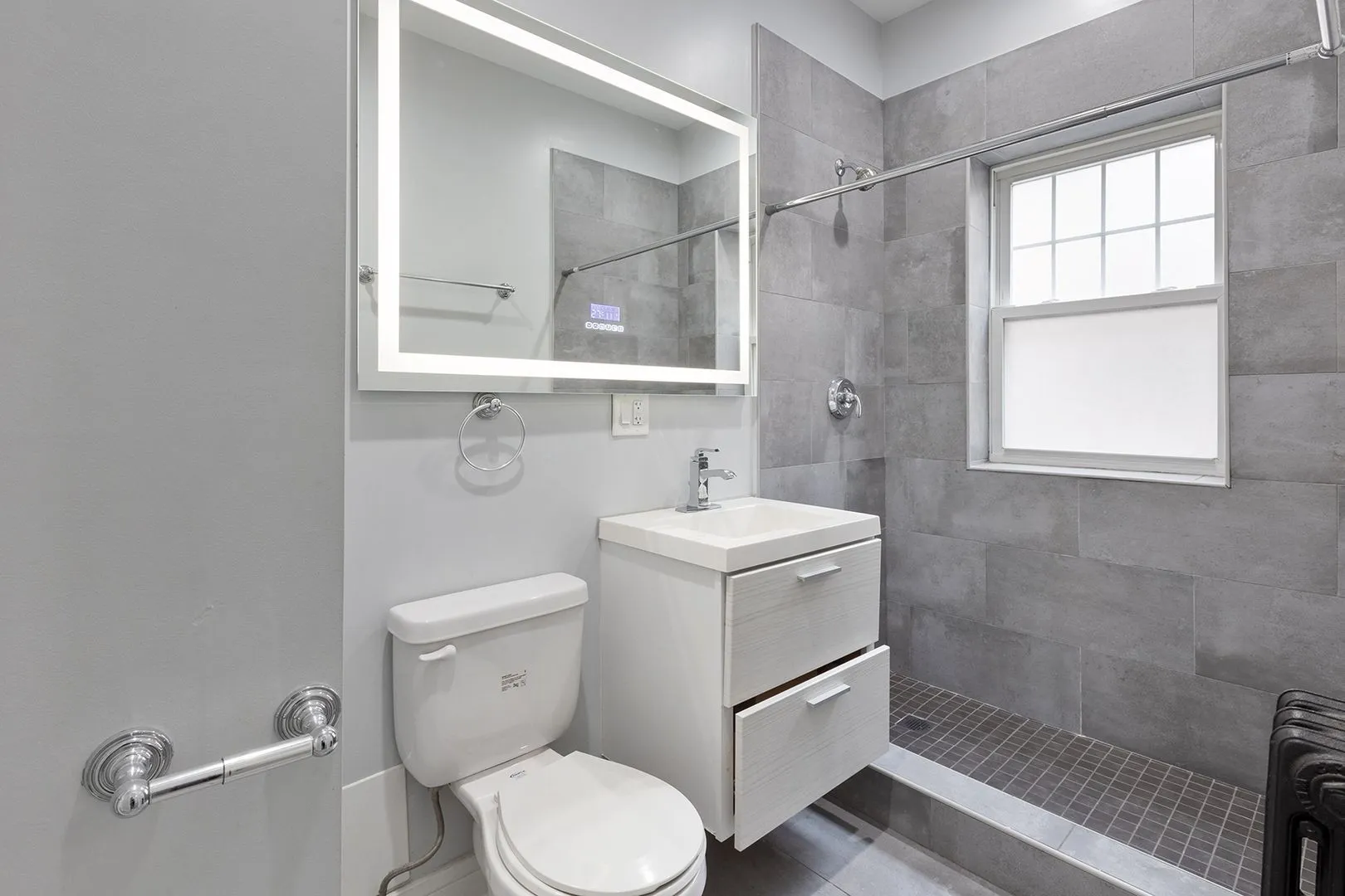 1063 W Glenlake Ave, , 60660, USA 60660-unit#2S-Chicago-IL