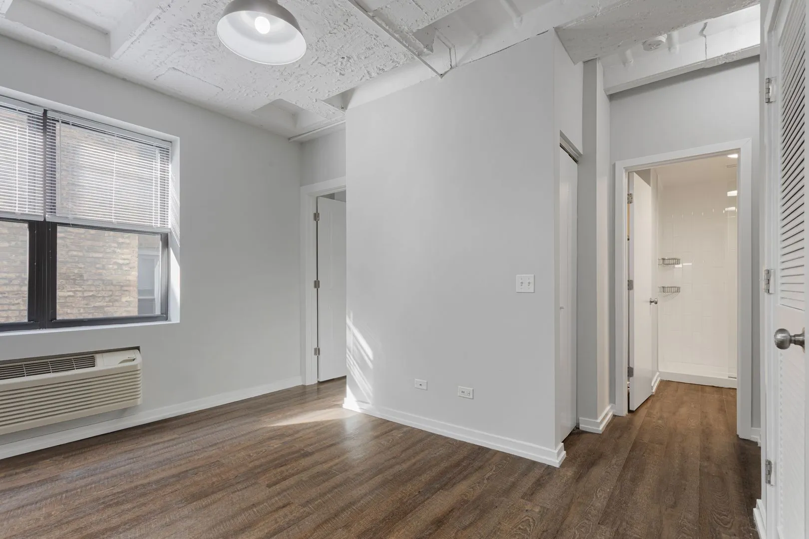 5718 N Winthrop Ave, ,  60660, USA 60660-unit#308-Chicago-IL