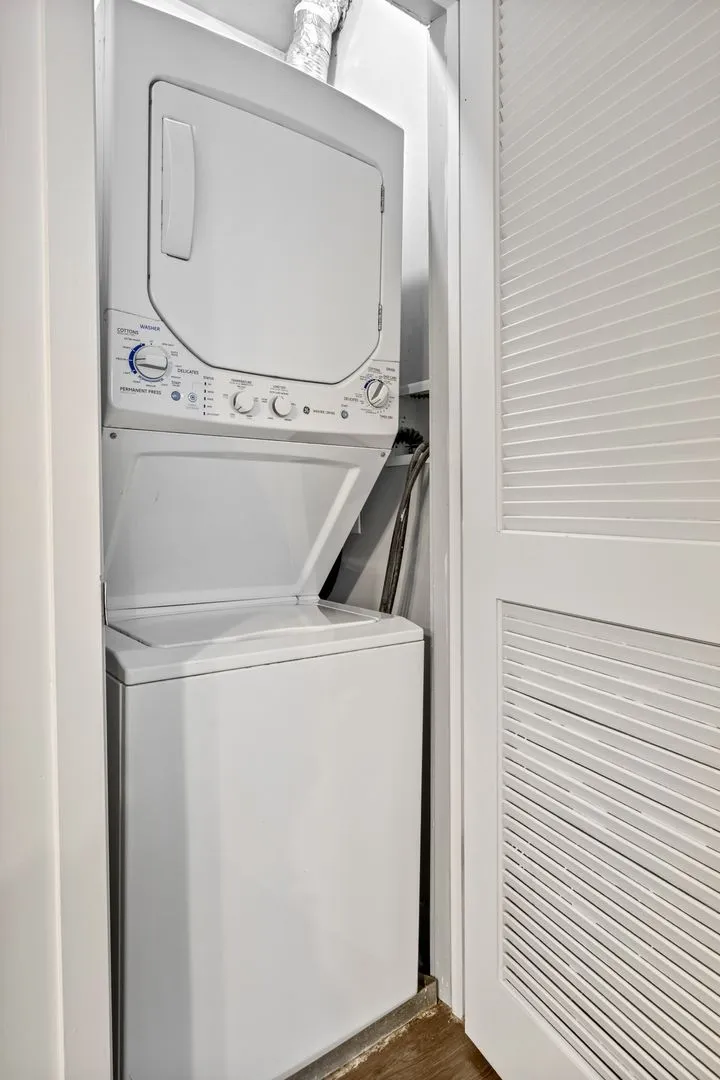 5411 N Winthrop Ave, , 60640, USA 60640-unit#415-Chicago-IL
