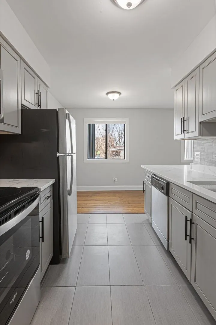 7545 N Winchester Ave, ,  60626, USA 60626-unit#306-Chicago-IL