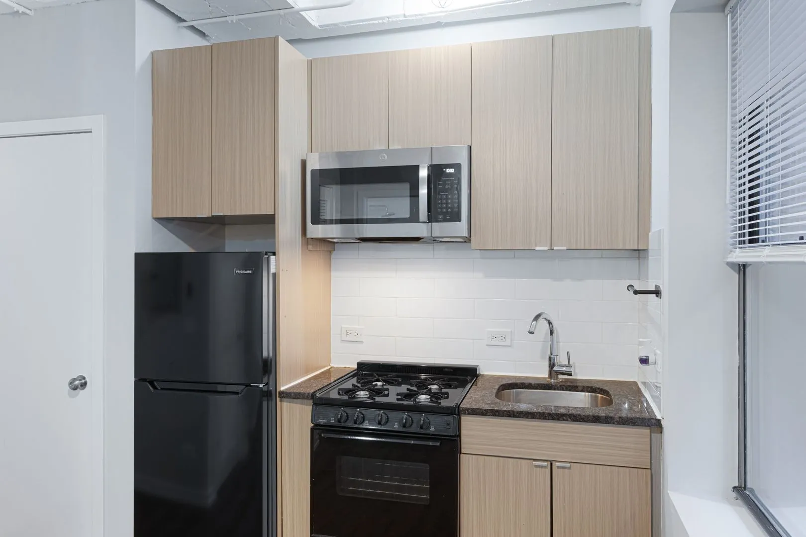 5718 N Winthrop Ave, , 60660, USA 60660-unit#505-Chicago-IL