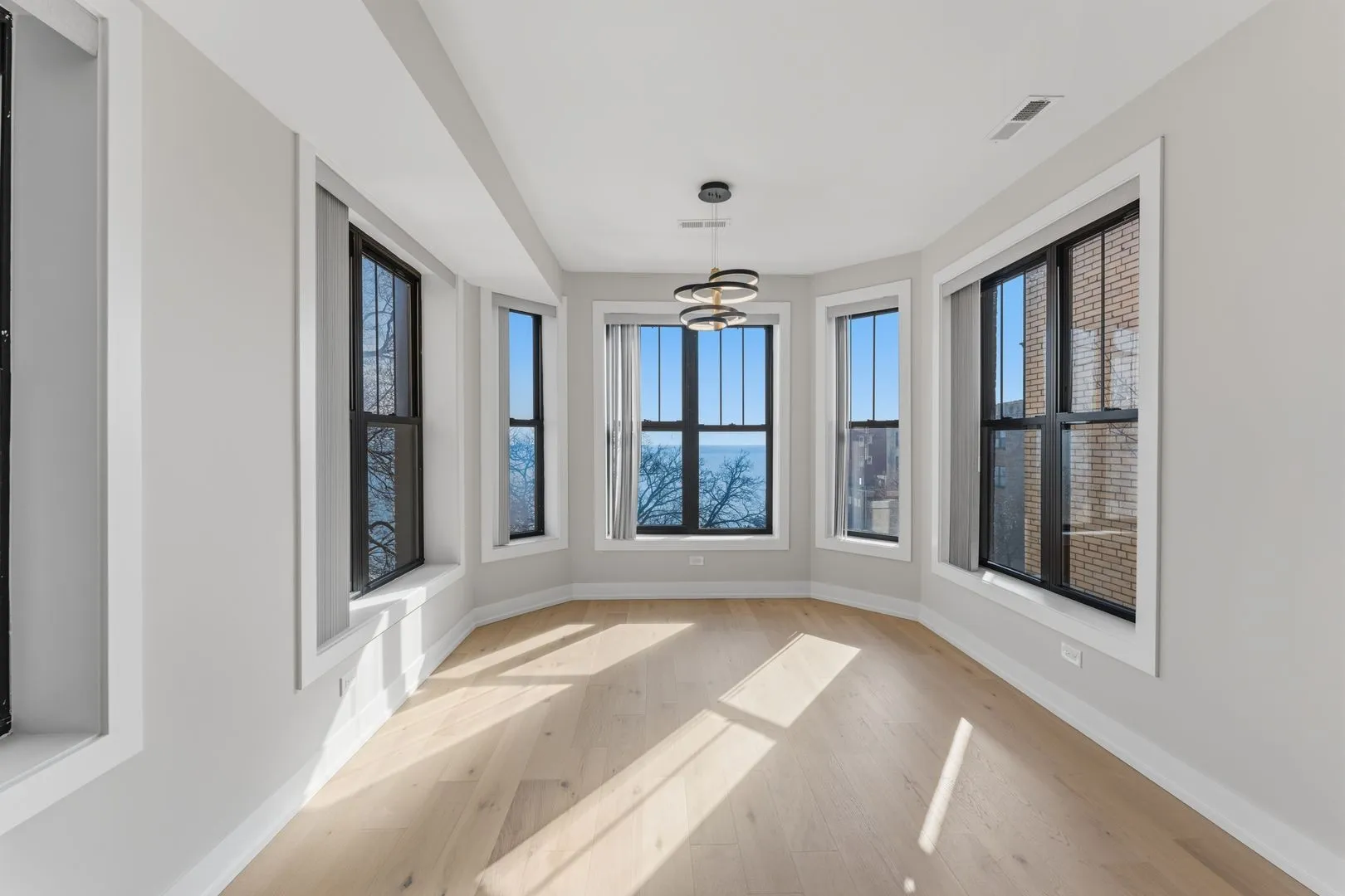 7516 N Eastlake Terrace, ,  60626, USA 60626-unit#2-Chicago-IL