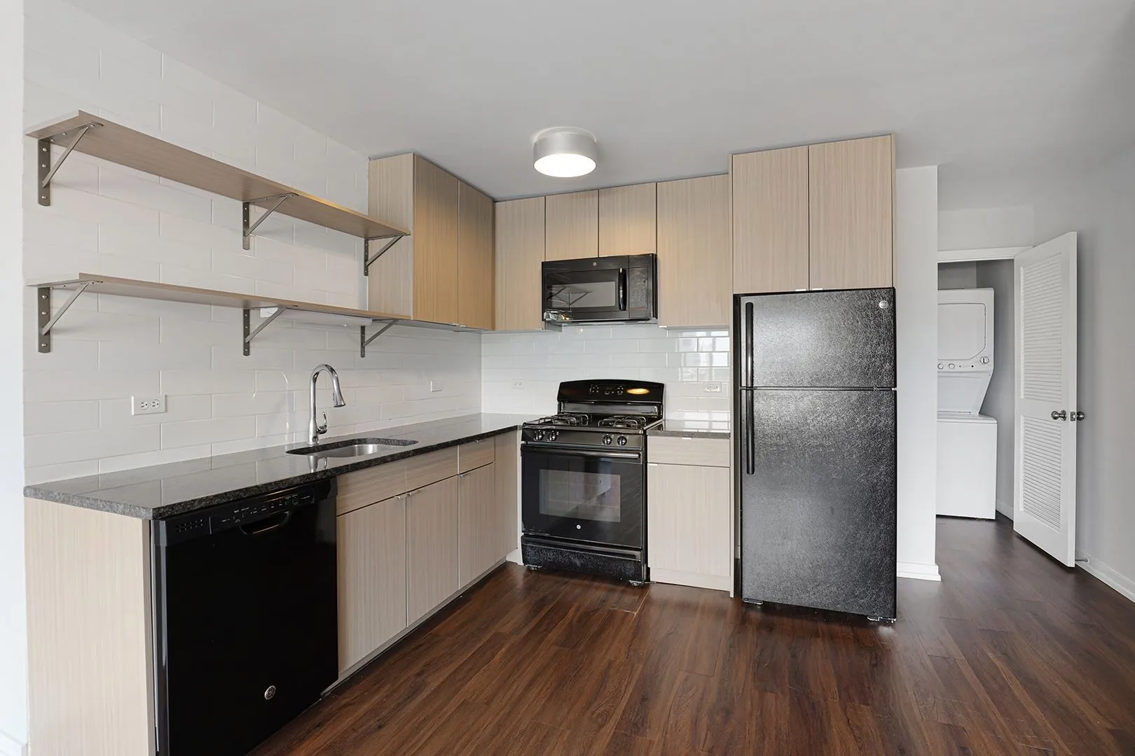6134 N Kenmore Ave, ,  60660, USA 60660-unit#508-Chicago-IL