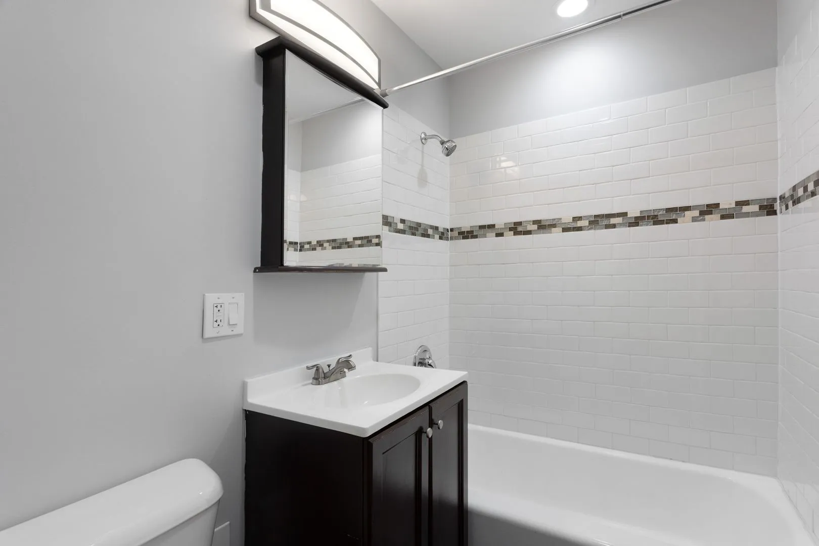 6029 N Winthrop Ave, , 60660, USA 60660-unit#504-Chicago-IL