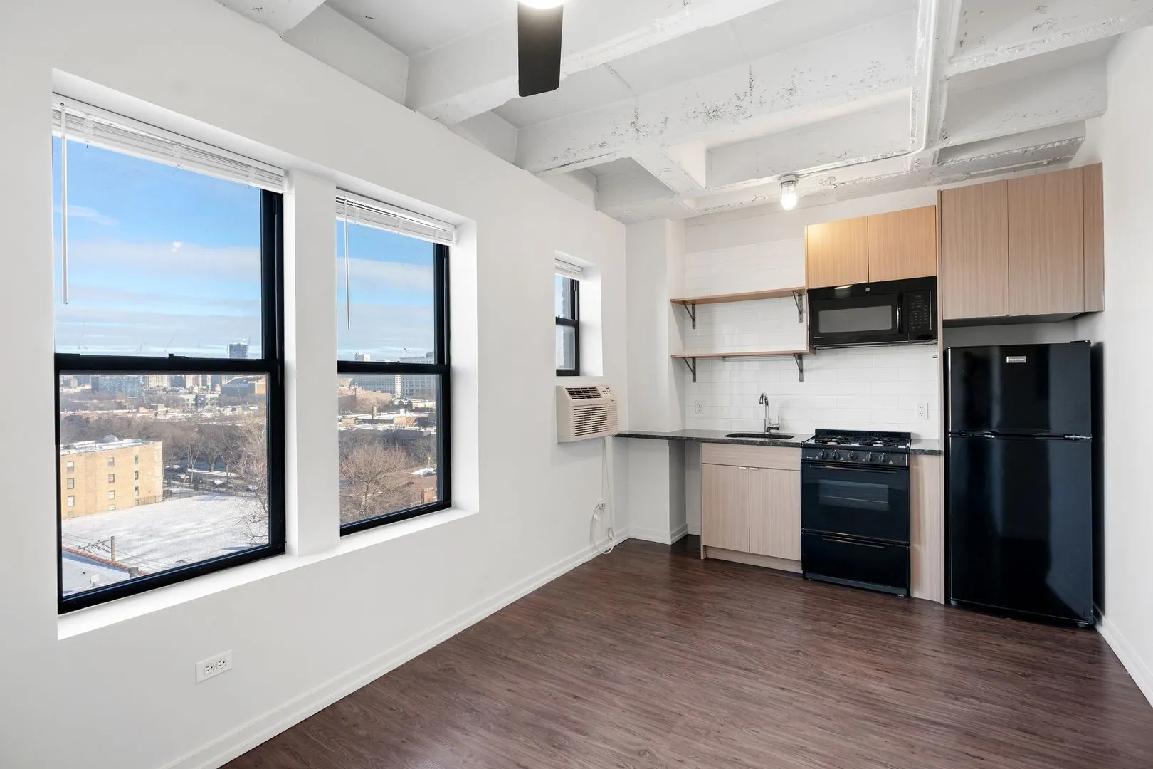 1325 W Wilson Ave, , 60640, USA 60640-unit#706-Chicago-IL