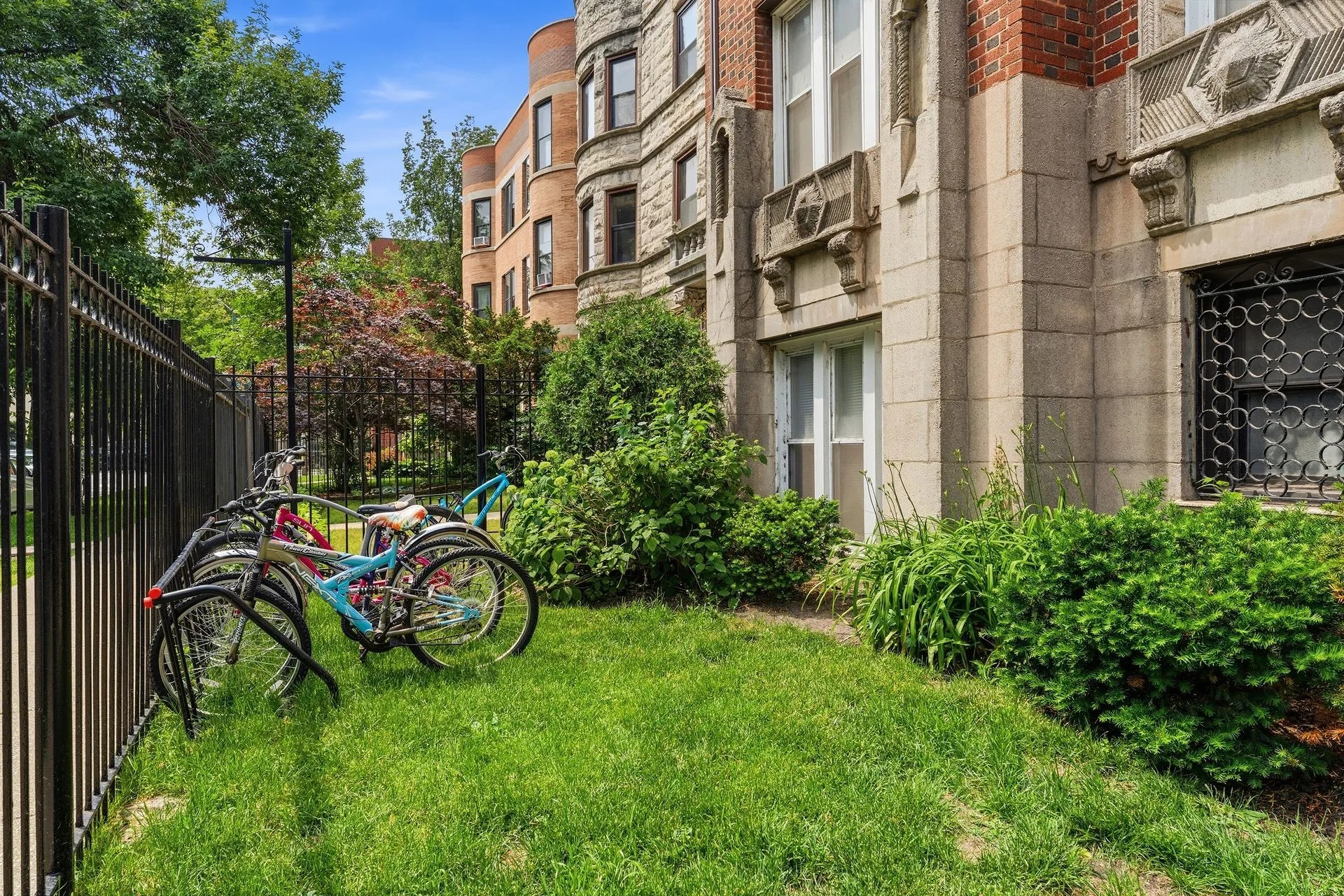 5710 N Winthrop Ave, , 60660, USA 60660-unit#G6-Chicago-IL