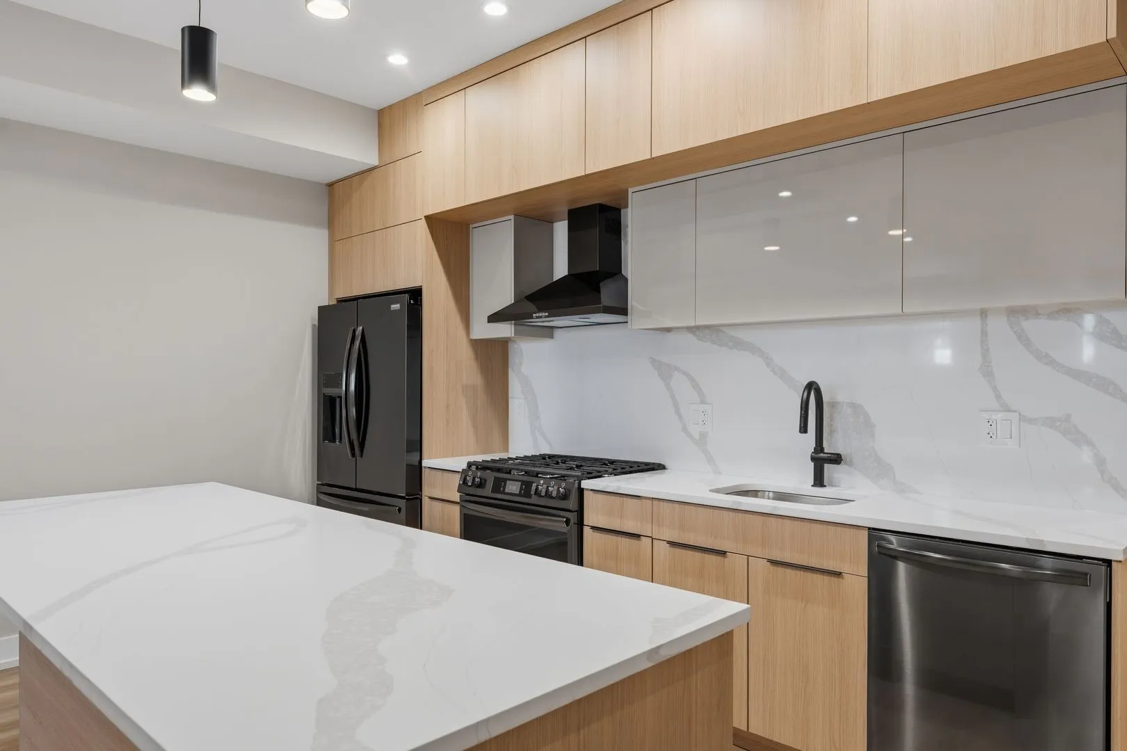 7516 N Eastlake Terrace, , 60626, USA 60626-unit#G-Chicago-IL