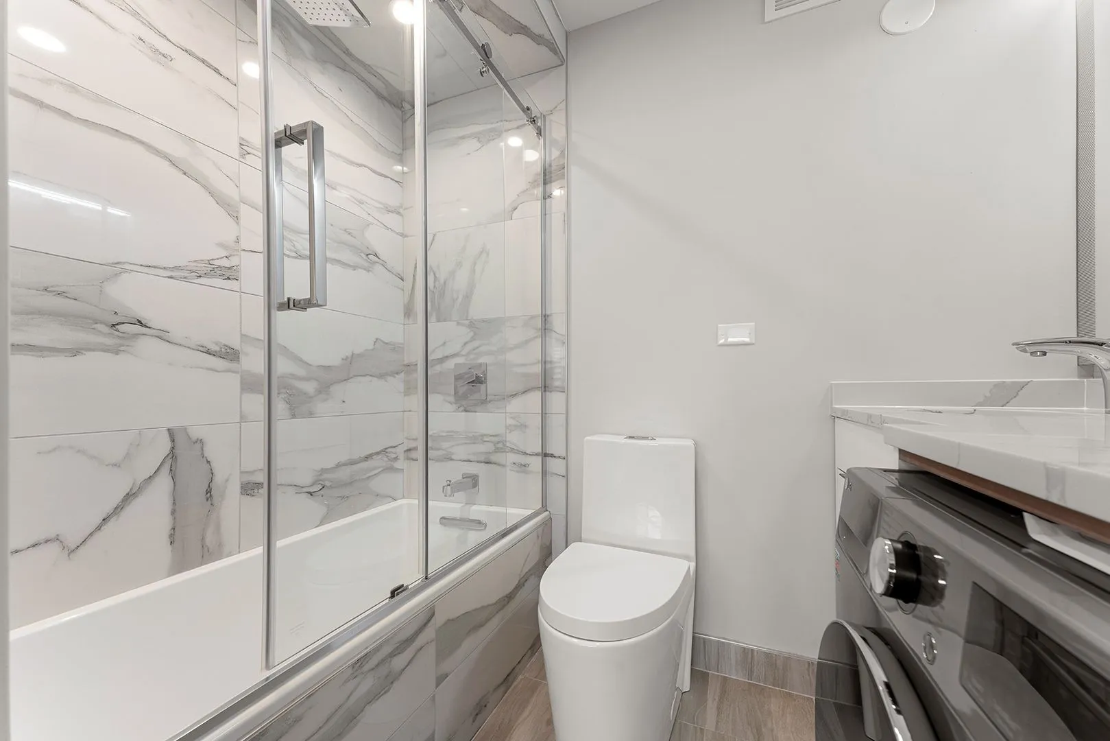 6166 N Sheridan Rd, , 60660, USA 60660-unit#14J-Chicago-IL
