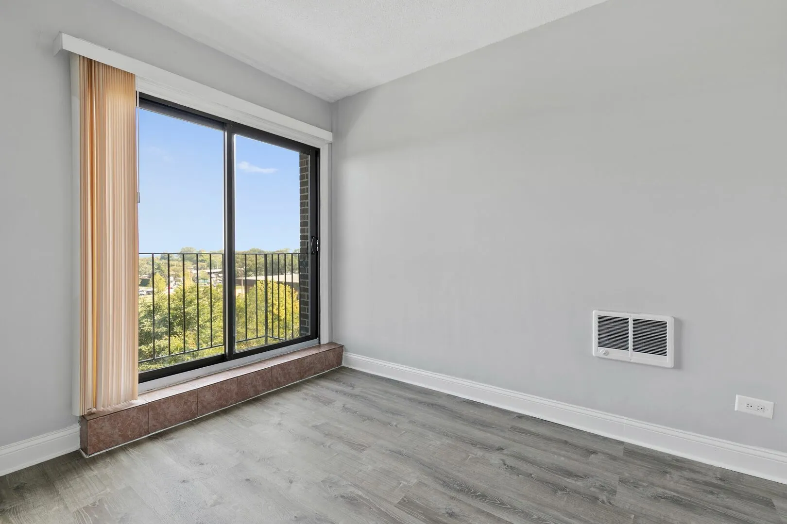 4520 N Clarendon Ave, ,  60613, USA 60640-unit#502-Chicago-IL