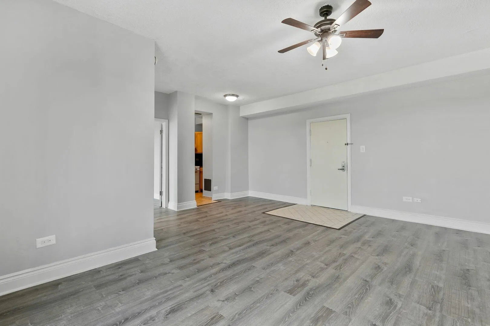 4520 N Clarendon Ave, ,  60613, USA 60640-unit#502-Chicago-IL