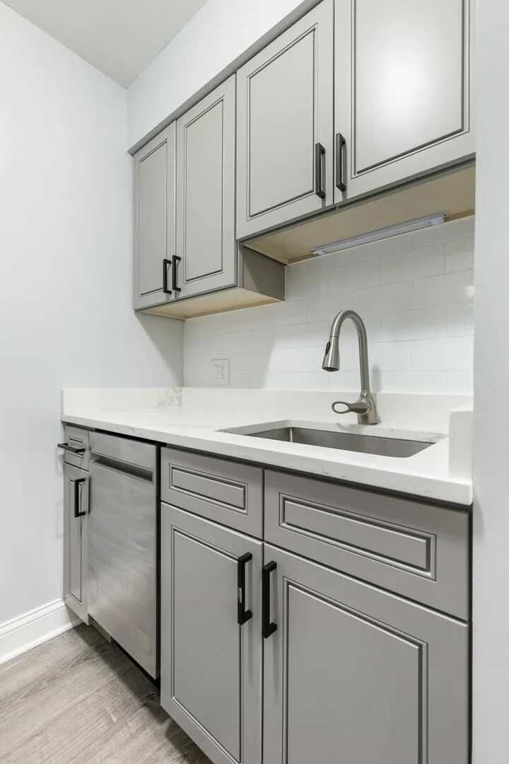 6201 N Kenmore Ave, ,  60660, USA 60660-unit#204-Chicago-IL