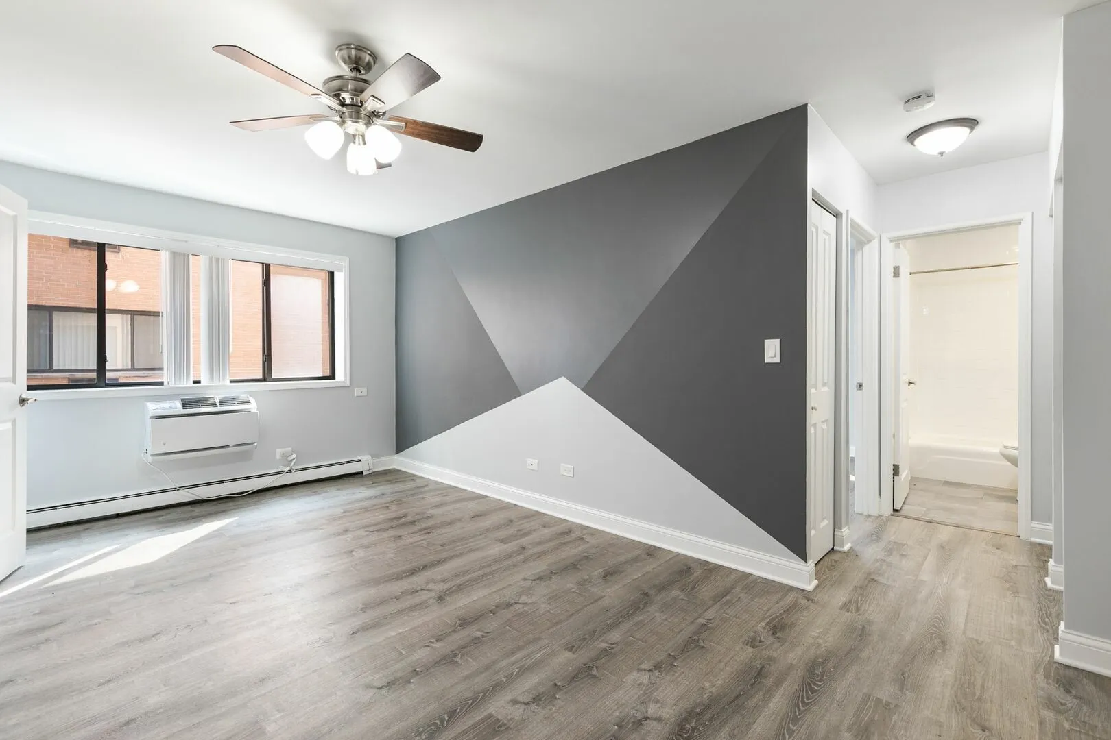 6201 N Kenmore Ave, ,  60660, USA 60660-unit#204-Chicago-IL