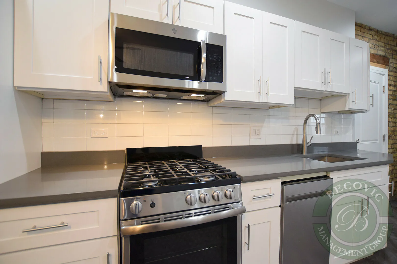 1059 W Glenlake Ave, ,  60660, USA 60660-unit#1W-Chicago-IL