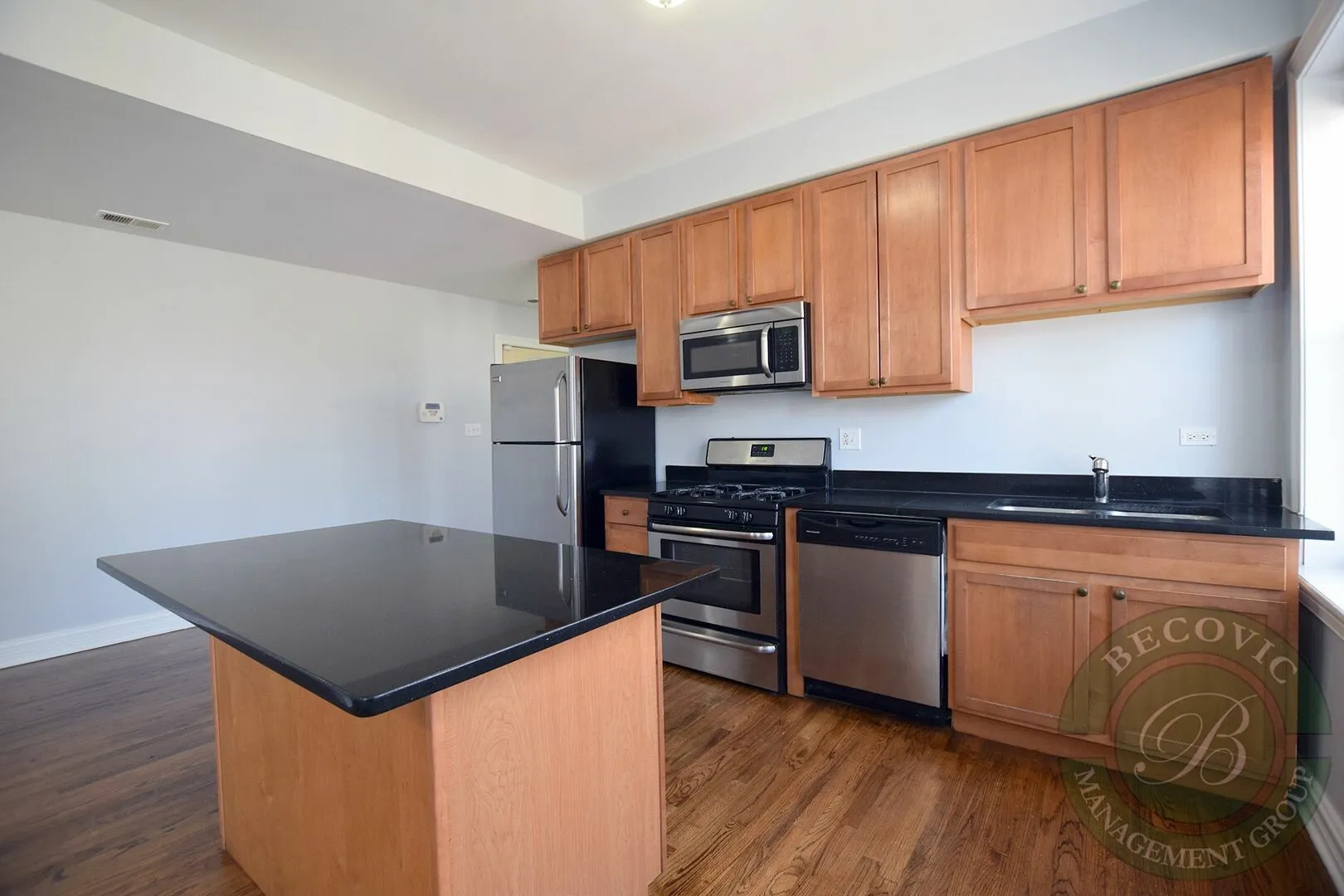 7330 N Damen Ave, ,  60645, USA 60645-unit#3-Chicago-IL