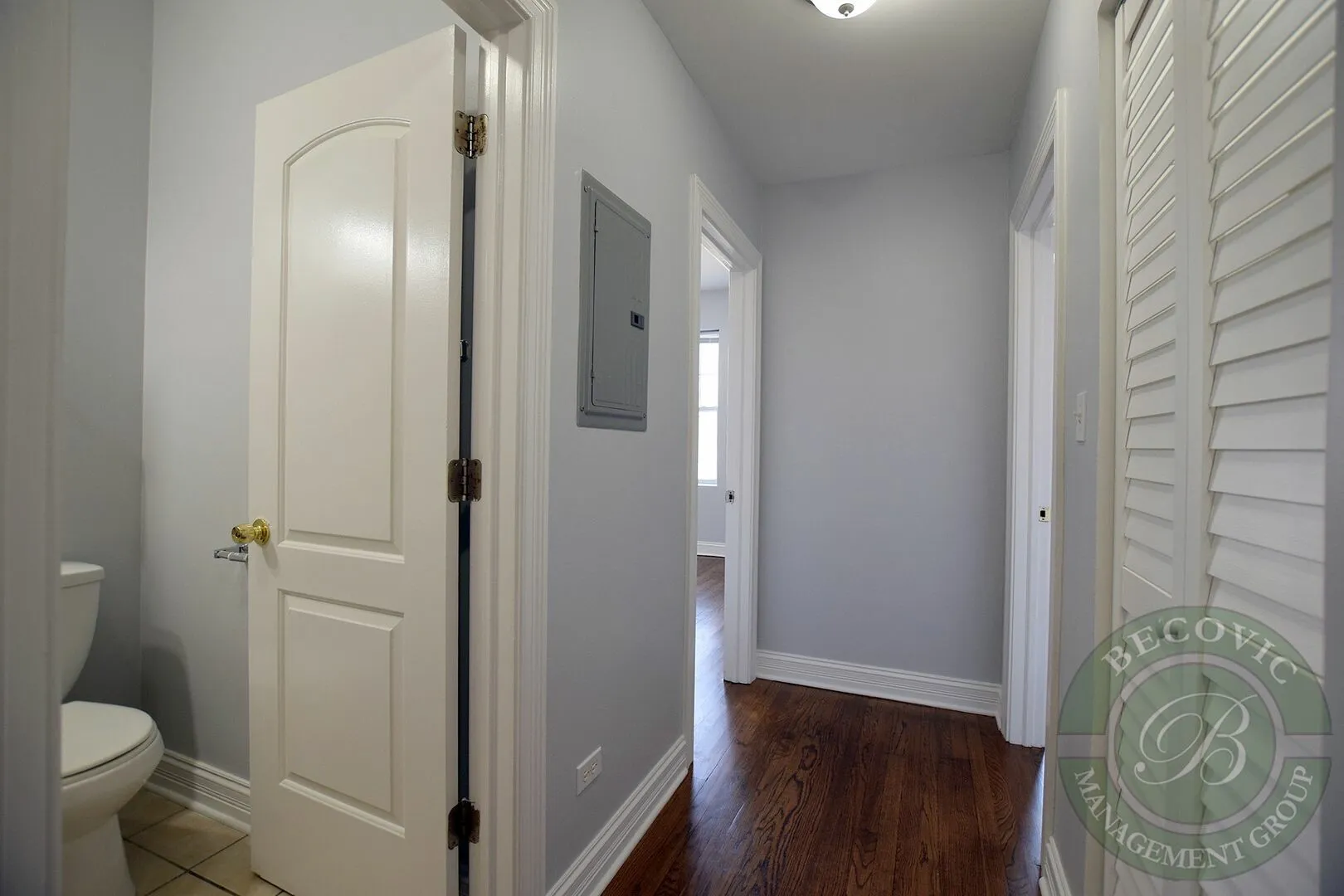7330 N Damen Ave, ,  60645, USA 60645-unit#3-Chicago-IL