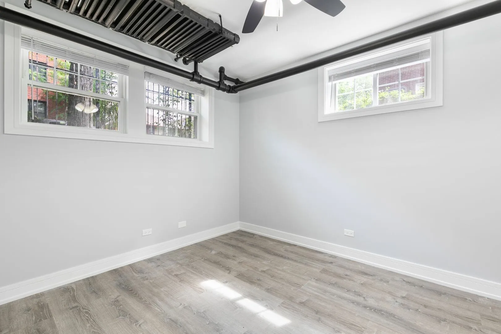 1067 W Glenlake Ave, ,  60660, USA 60660-Chicago-IL