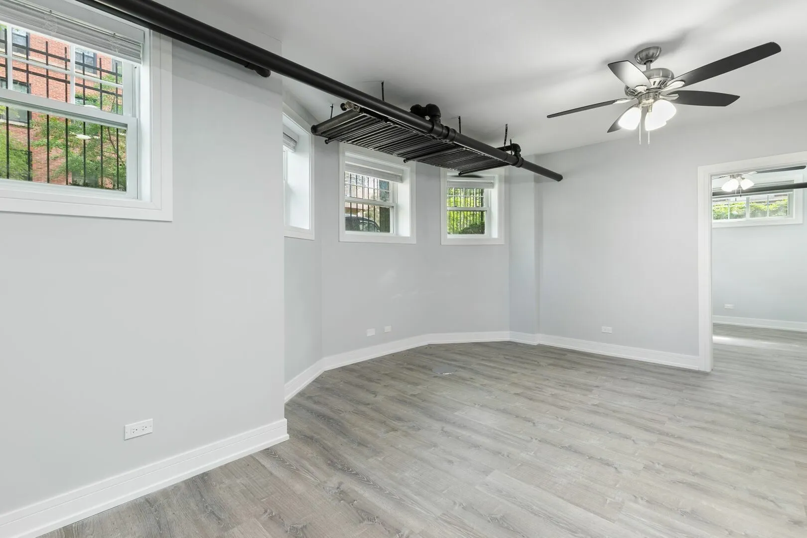 1067 W Glenlake Ave, ,  60660, USA 60660-Chicago-IL
