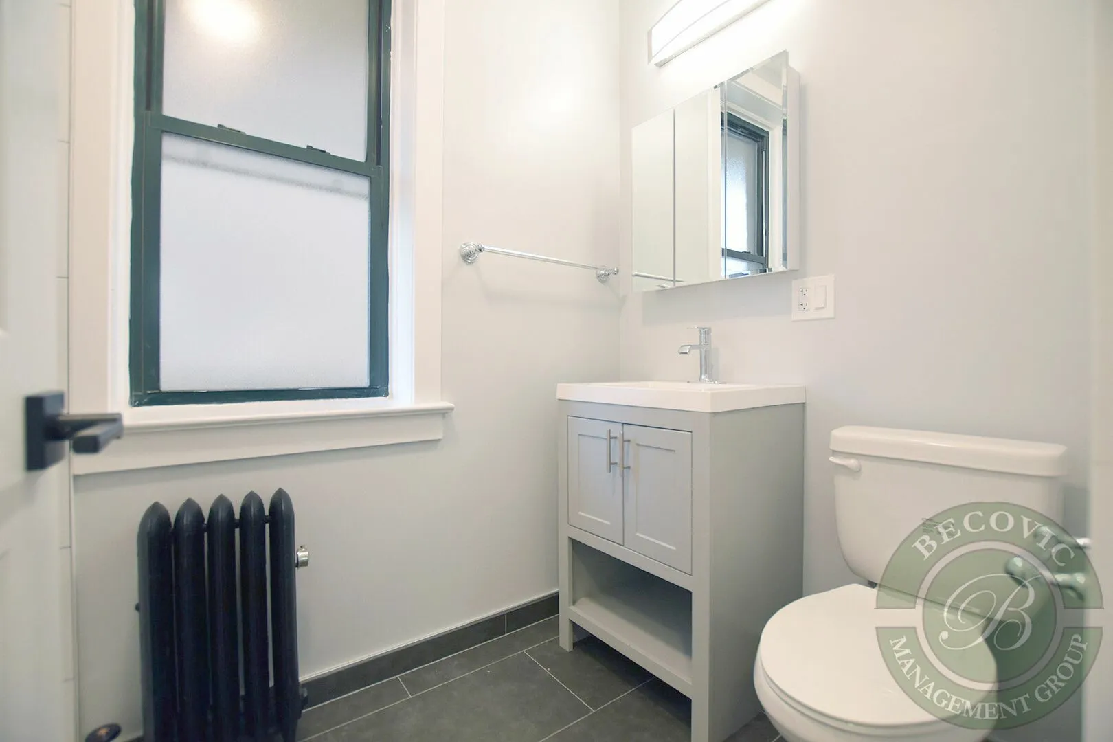 7742 N Eastlake Terrace, ,  60626, USA 60626-unit#2W-Chicago-IL