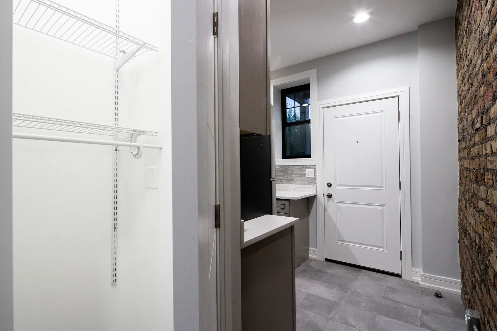 6115 N Winthrop Ave, , 60660, USA 60660-unit#1ST FLOOR-Chicago-IL