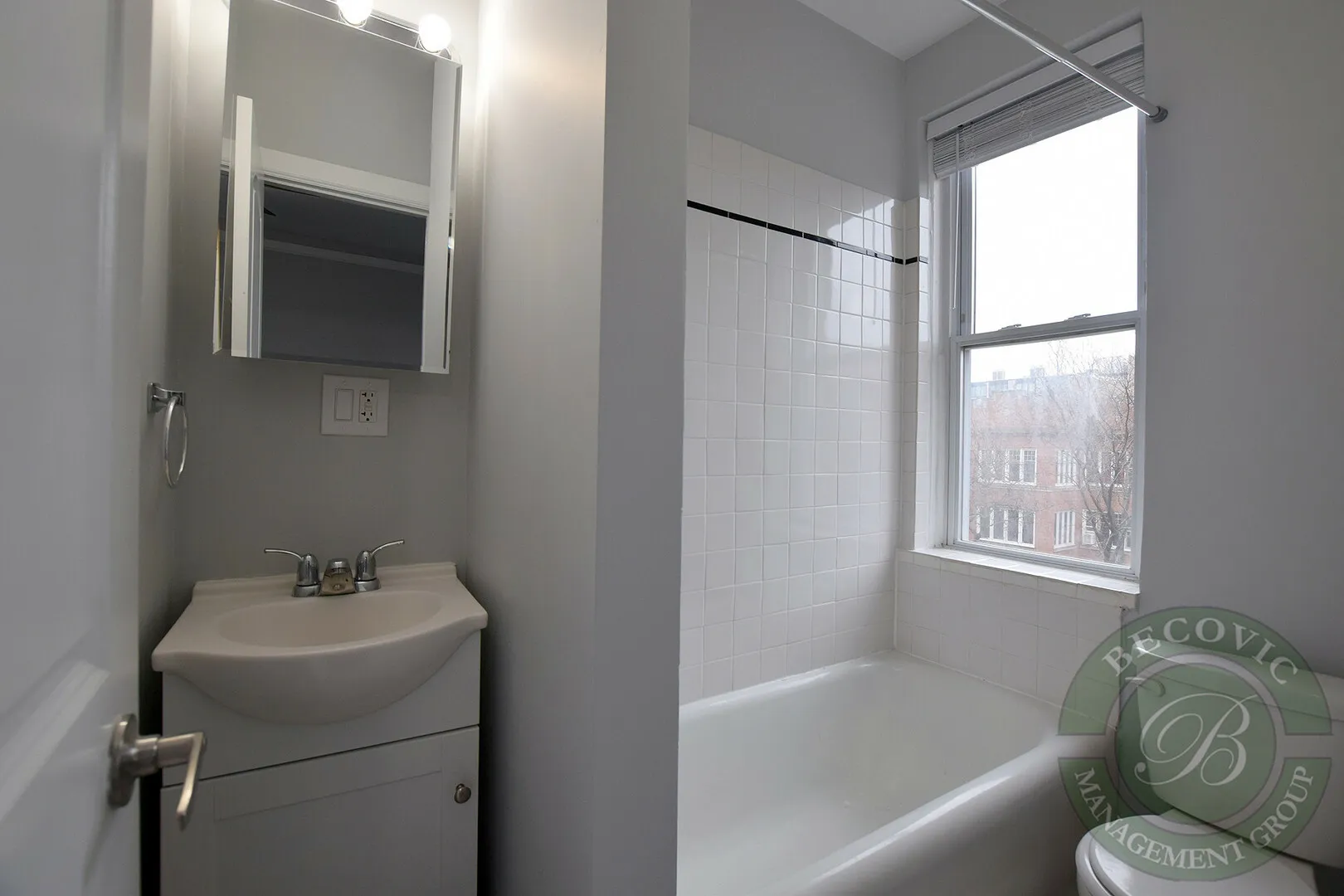 5860 N Kenmore Ave, ,  60660, USA 60660-unit#402-Chicago-IL