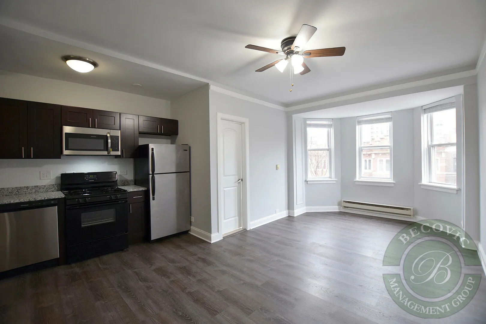 5860 N Kenmore Ave, , 60660, USA 60660-unit#402-Chicago-IL