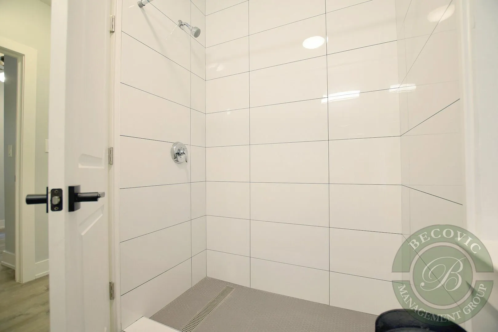 7742 N Eastlake Terrace, , 60626, USA 60626-unit#1W-Chicago-IL