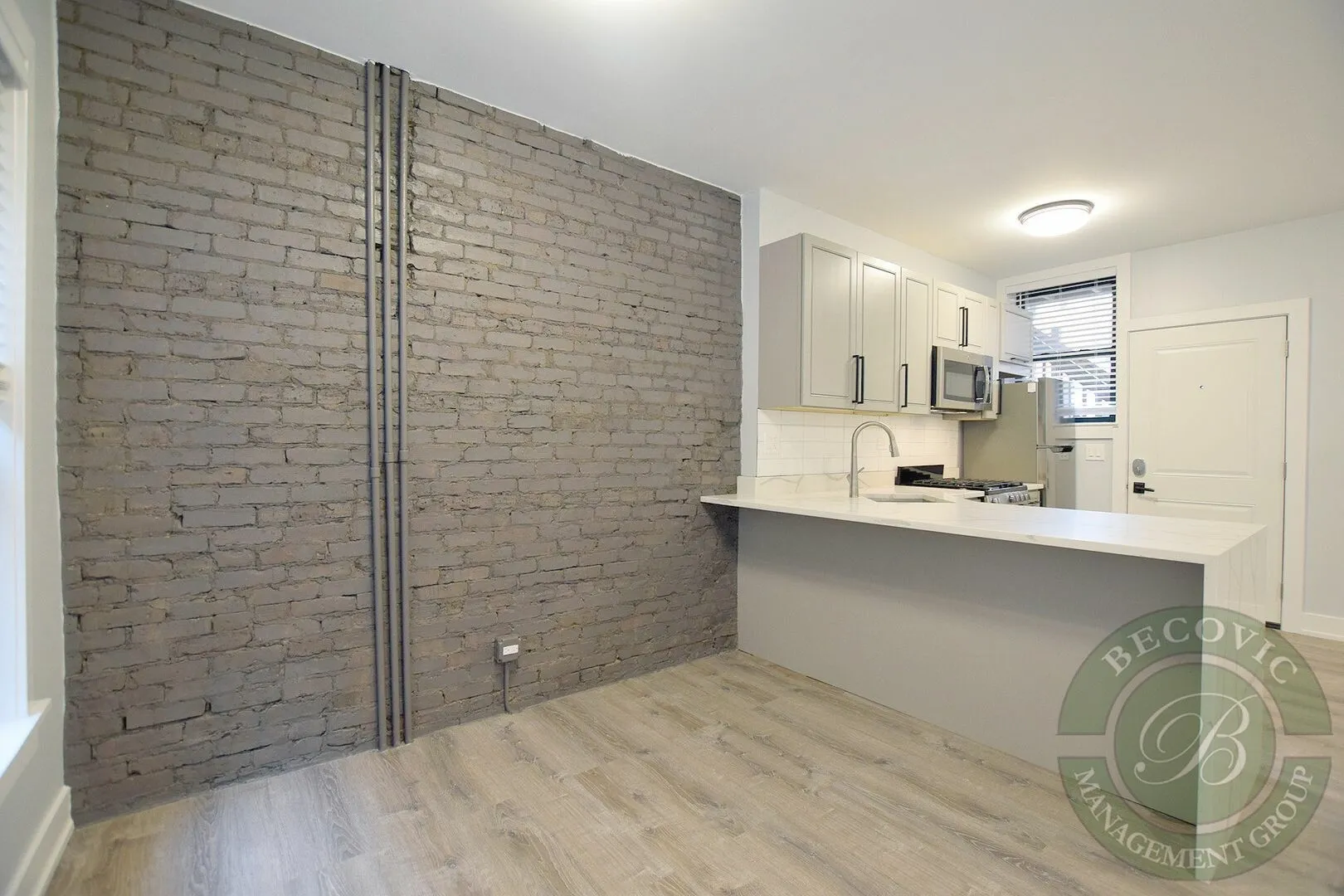 7742 N Eastlake Terrace, , 60626, USA 60626-unit#1W-Chicago-IL