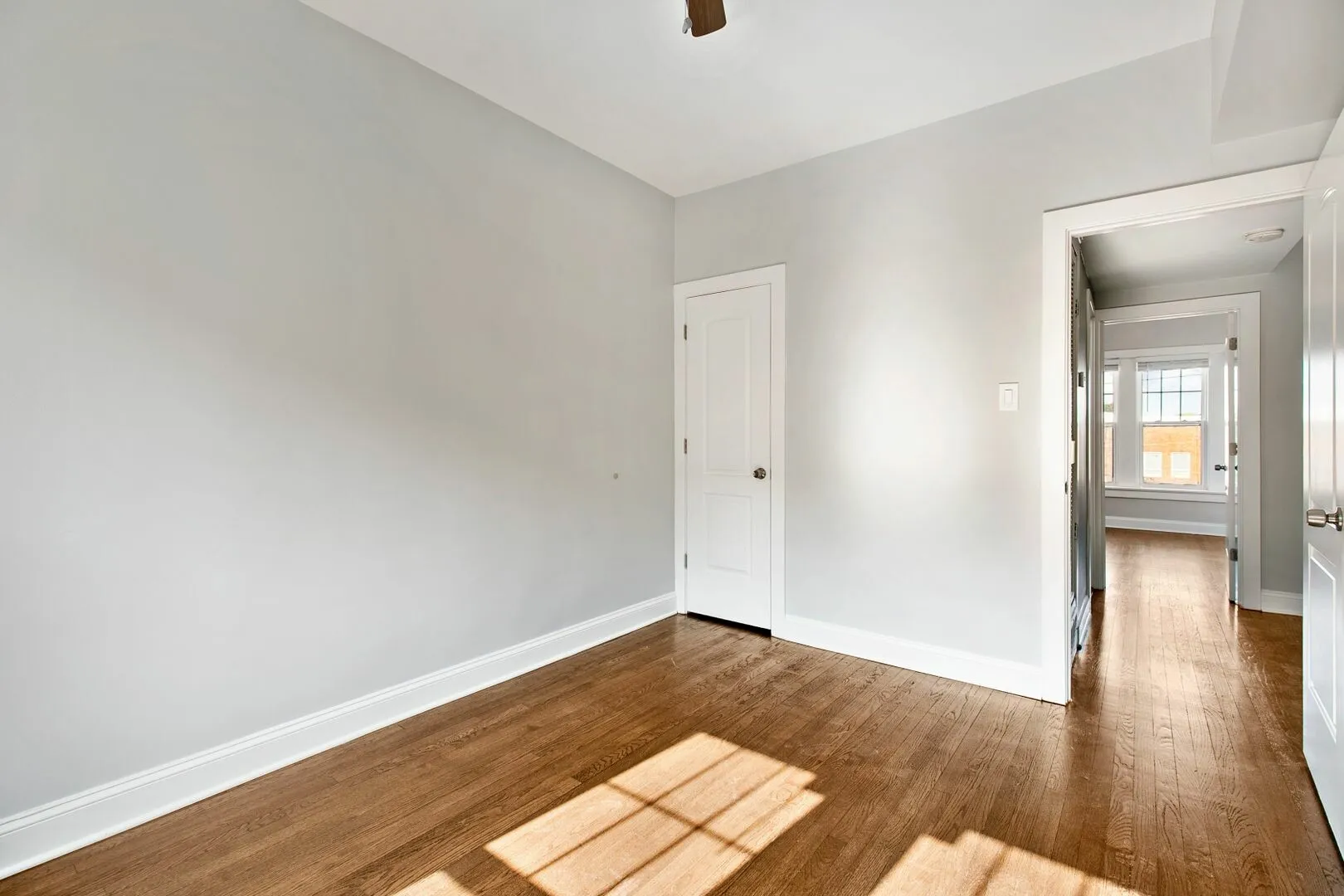 1110 W Glenlake Ave, ,  60660, USA 60660-unit#3RD FLOOR-Chicago-IL