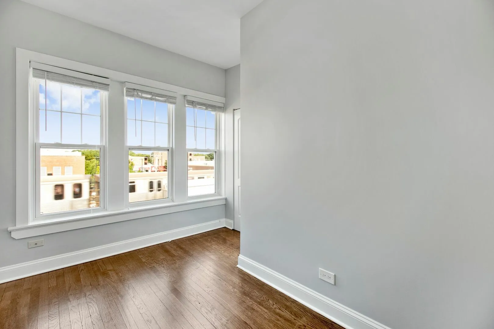 1110 W Glenlake Ave, ,  60660, USA 60660-unit#3RD FLOOR-Chicago-IL
