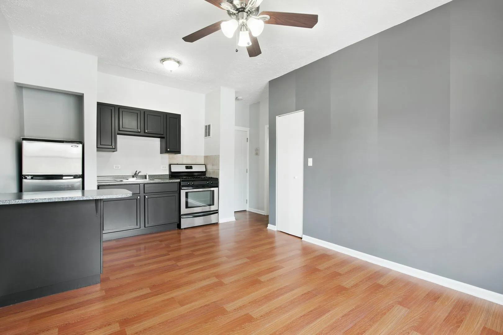4555 Malden St, ,  60640, USA 60640-unit#311-Chicago-IL