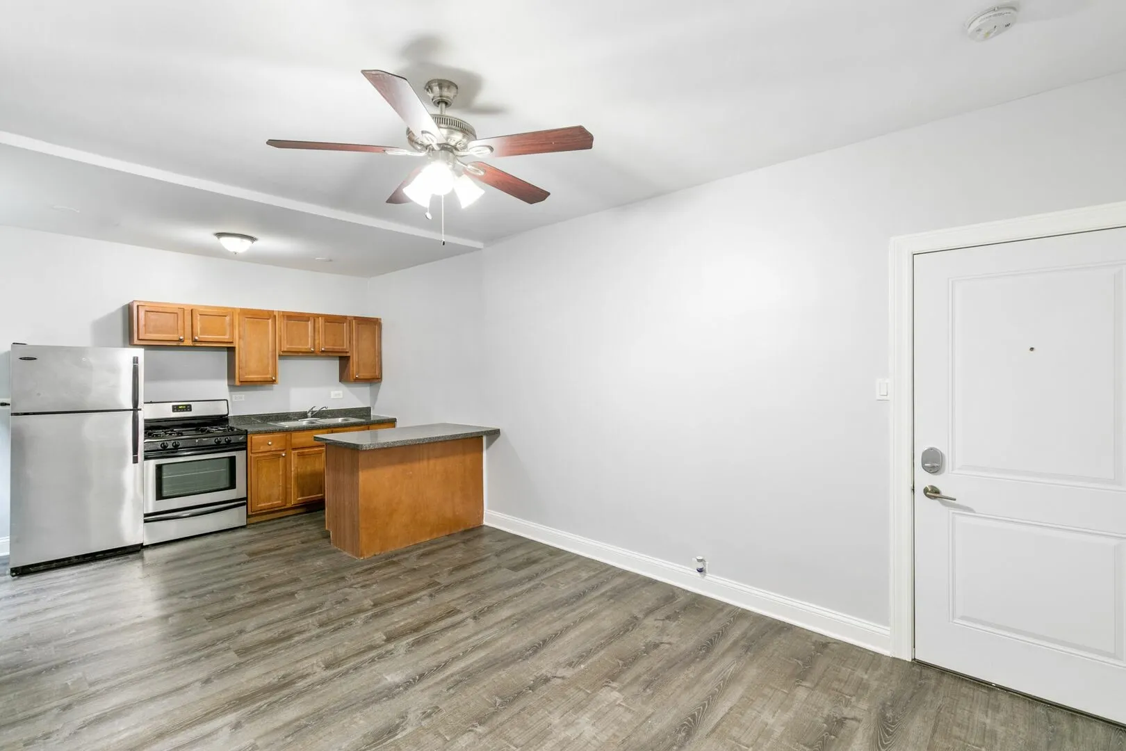 5860 N Kenmore Ave, , 60660, USA 60660-unit#205-Chicago-IL