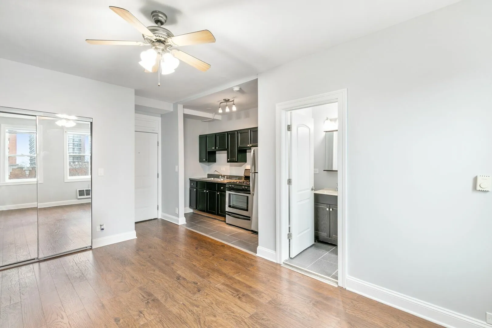 5860 N Kenmore Ave, ,  60660, USA 60660-unit#501-Chicago-IL