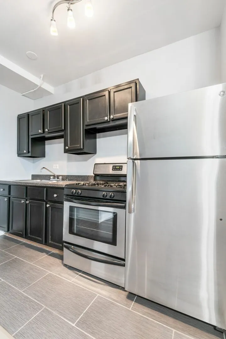 5860 N Kenmore Ave, ,  60660, USA 60660-unit#501-Chicago-IL