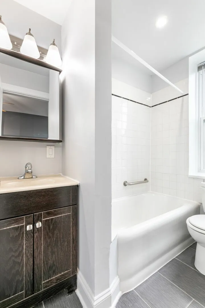 5860 N Kenmore Ave, ,  60660, USA 60660-unit#501-Chicago-IL