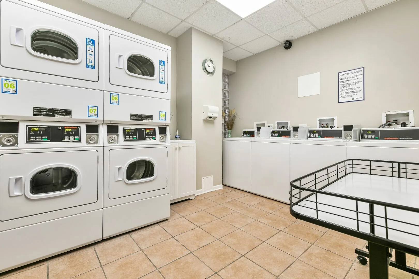 5860 N Kenmore Ave, ,  60660, USA 60660-unit#501-Chicago-IL