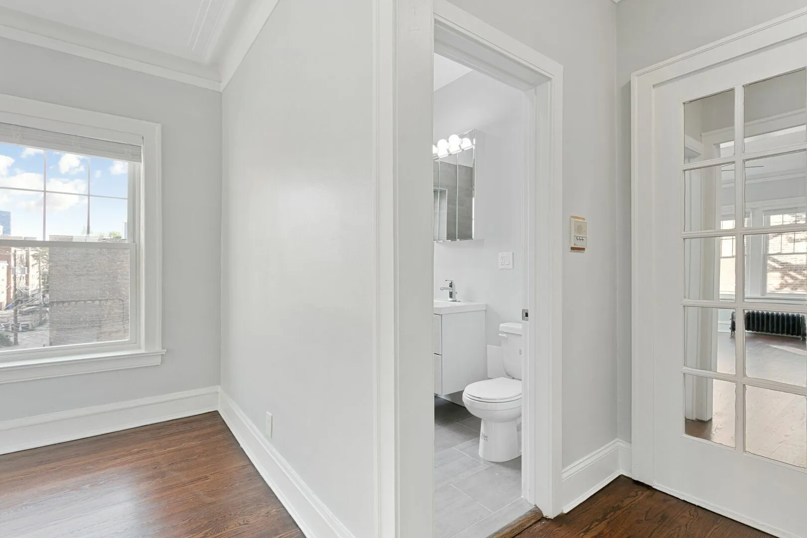 1059 W Glenlake Ave, ,  60660, USA 60660-unit#3S-Chicago-IL