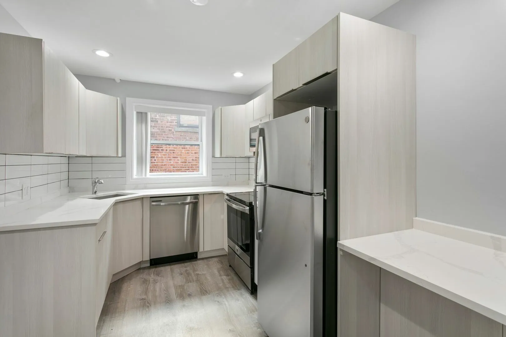 7630 N Eastlake Terrace, , 60626, USA 60626-unit#3W-Chicago-IL