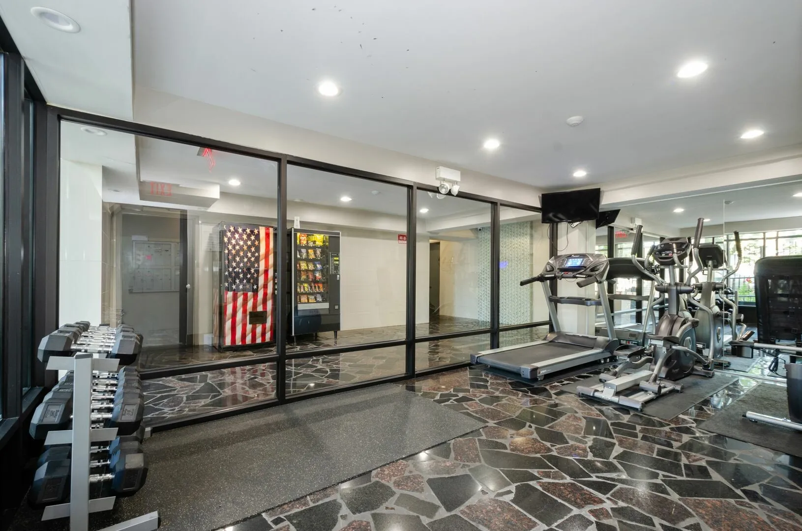 7616 N Marshfield Ave, , 60626, USA 60626-unit#201-Chicago-IL