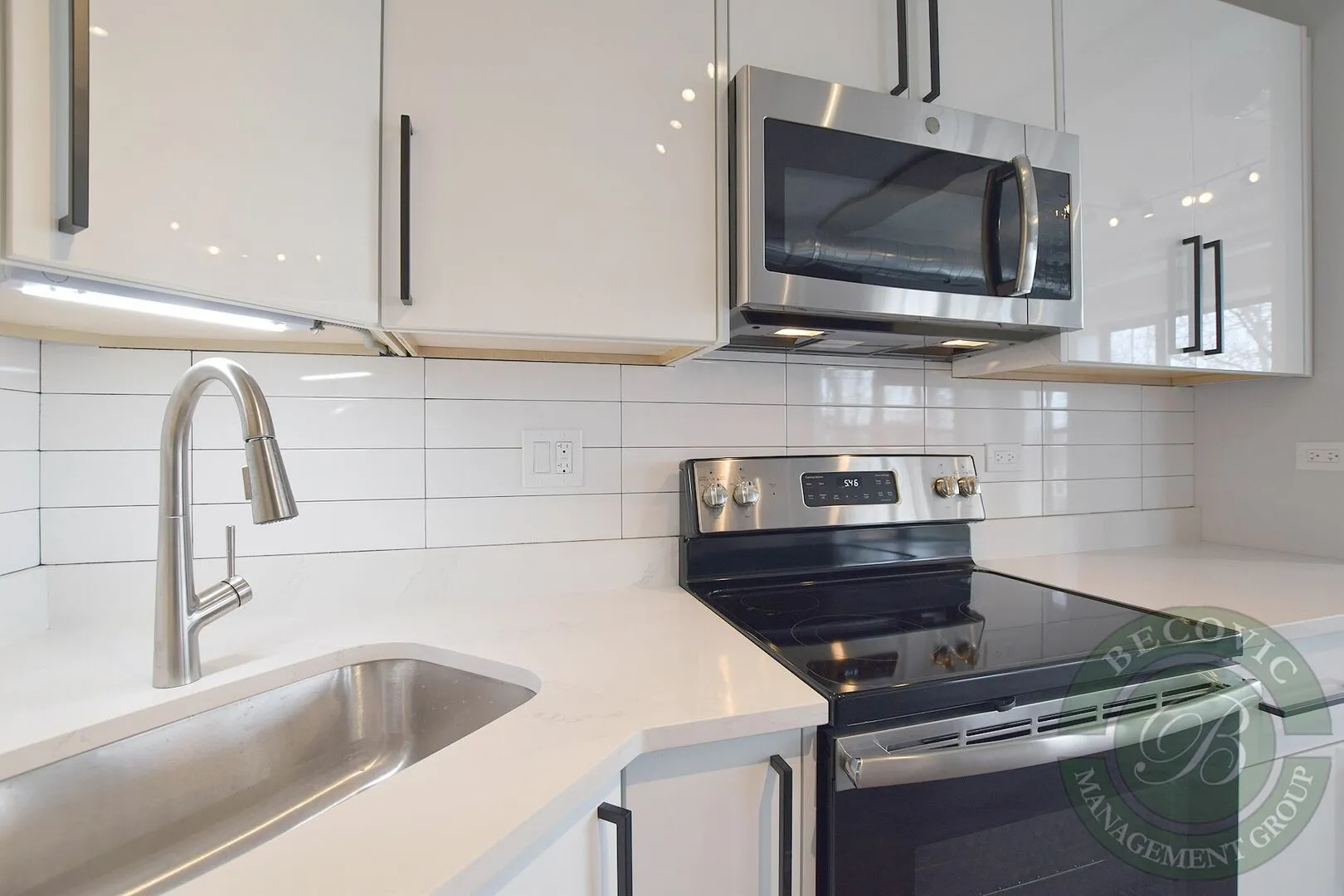 7645 N Sheridan Rd, , 60626, USA 60626-unit#301-Chicago-IL