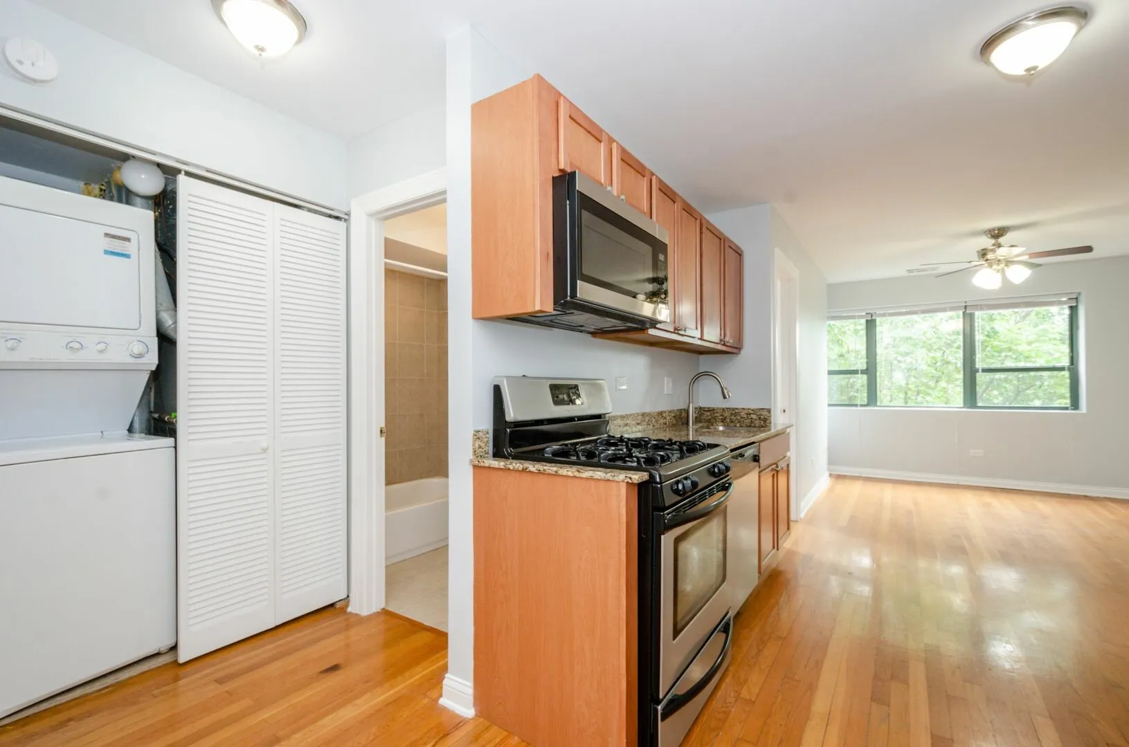 7616 N Marshfield Ave, , 60626, USA 60626-unit#404-Chicago-IL