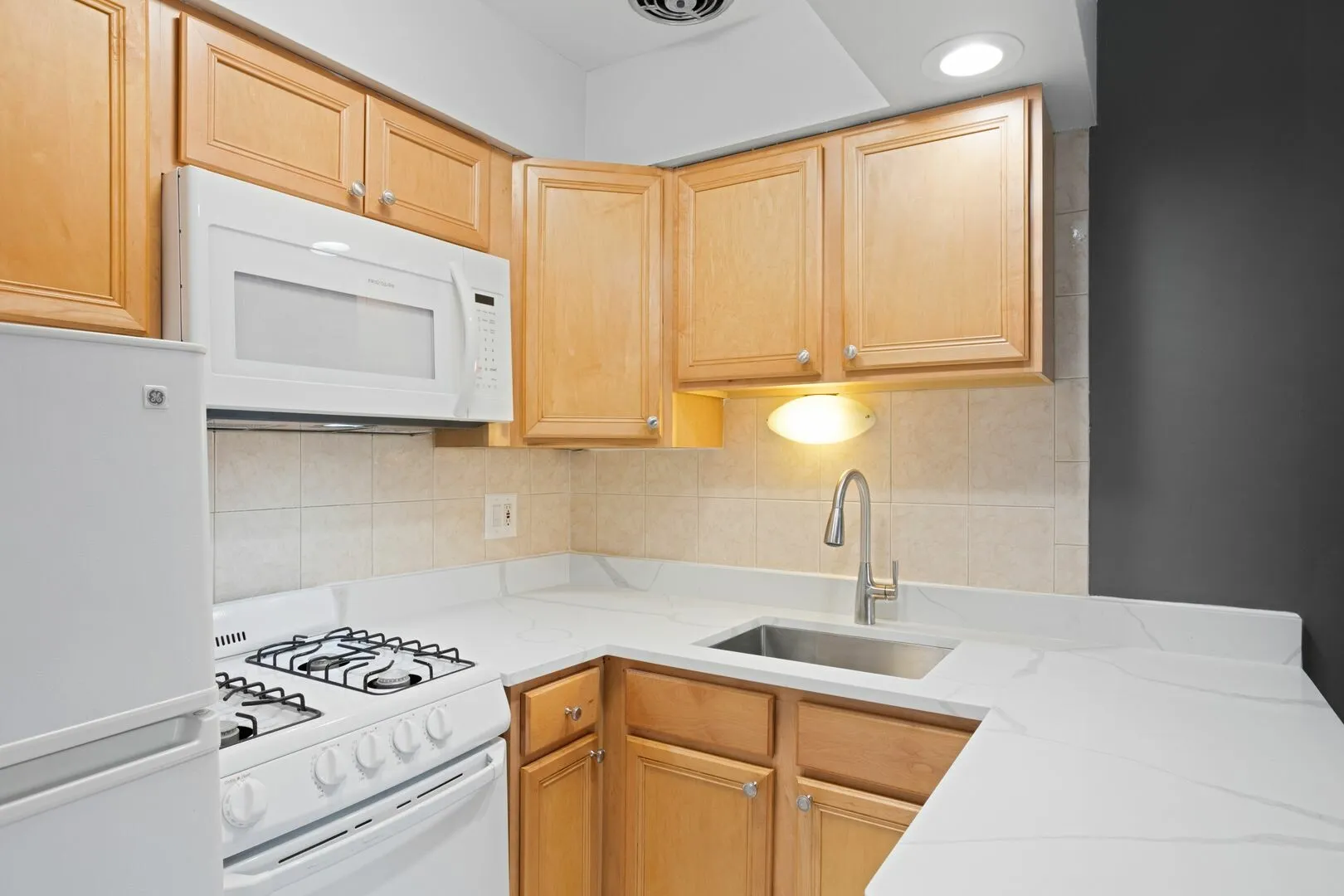 6758 N Sheridan Rd, ,  60626, USA 60626-unit#333-Chicago-IL