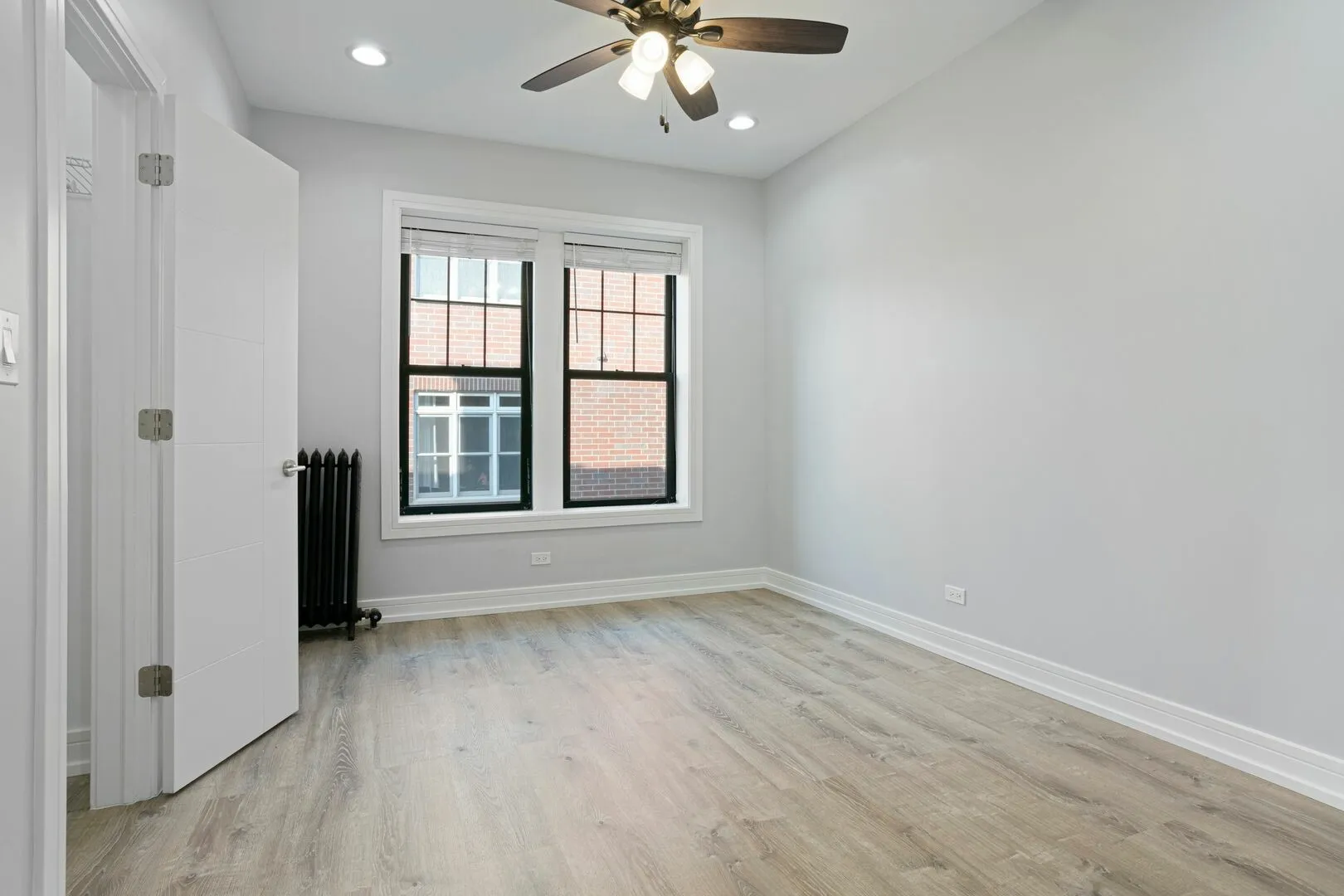 6105 N Winthrop Ave, ,  60660, USA 60660-unit#3RD FLOOR-Chicago-IL