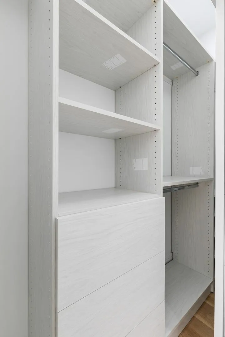 7729 N Eastlake Terrace, , 60626, USA 60626-unit#2E-Chicago-IL