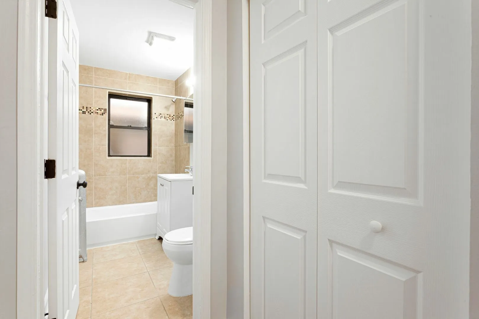 1702 W Juneway Terrace, ,  60626, USA 60626-unit#2C-Chicago-IL