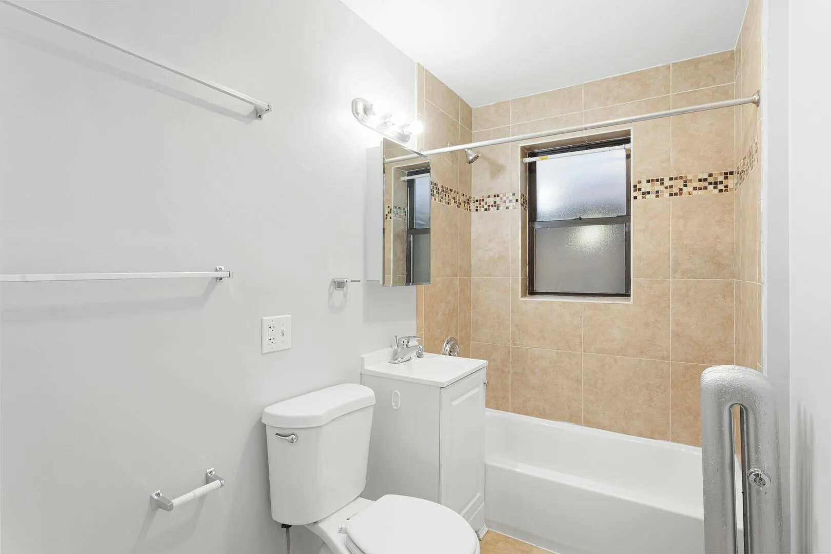 1702 W Juneway Terrace, ,  60626, USA 60626-unit#2C-Chicago-IL