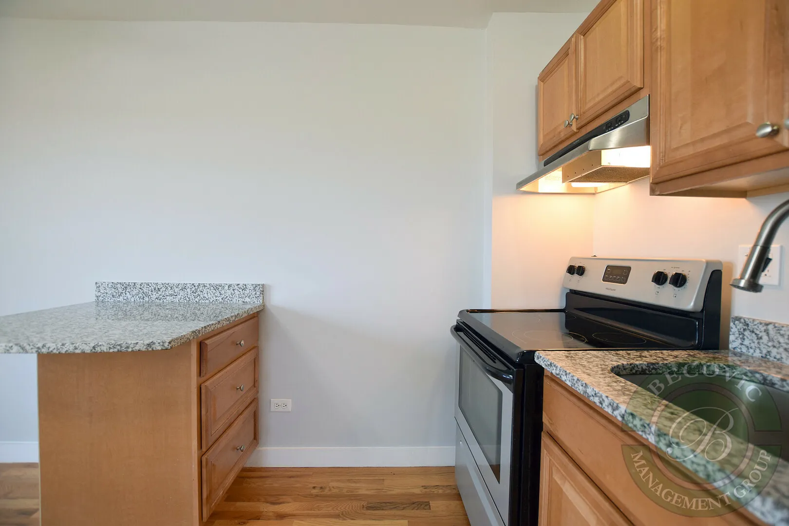 7450 N Greenview Ave, , 60626, USA 60626-unit#64-Chicago-IL