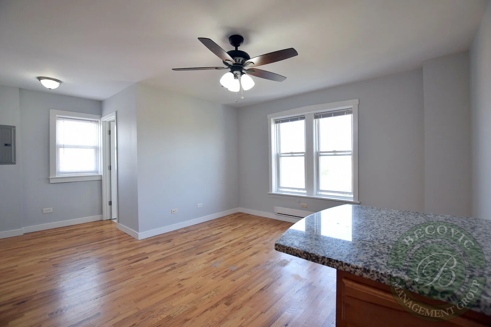 7450 N Greenview Ave, , 60626, USA 60626-unit#64-Chicago-IL