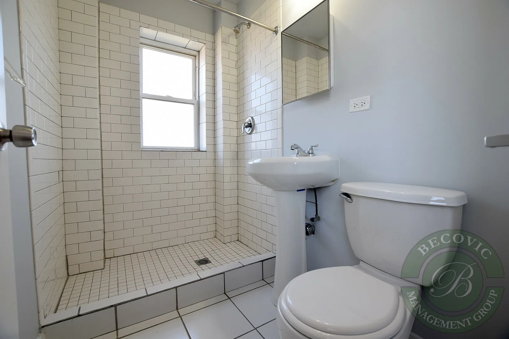 7450 N Greenview Ave, , 60626, USA 60626-unit#64-Chicago-IL